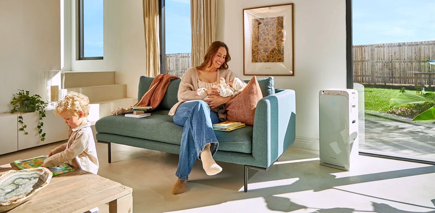 Mobile air purifiers with electrostatic HEPA filters