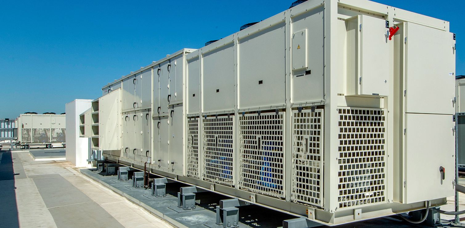 Image: Efficient and Customizable Cooling Solutions: Industrial Chillers